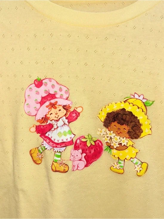 Pastel Yellow Strawberry Shortcake Patch Graphic Short Sleeve Tee - NWOT - Picture 3 of 4